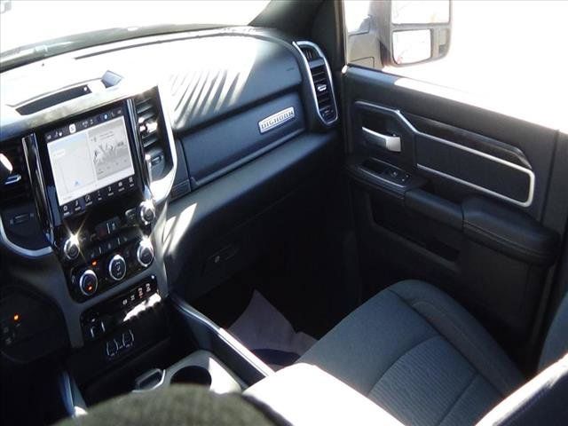 Certified 2024 RAM 2500 Big Horn w/ Sport Appearance Package AWD/4WD image 32
