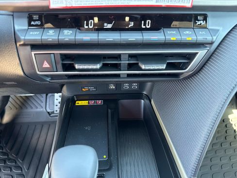 New 2026 Toyota Camry SE FWD image 22