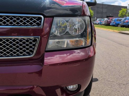 Used 2011 Chevrolet Suburban LTZ AWD/4WD image 11
