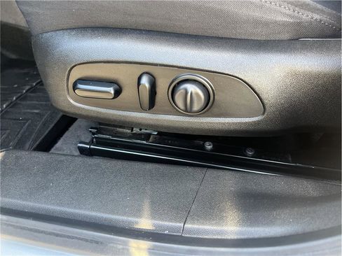 Used 2019 Chevrolet Malibu LT image 15