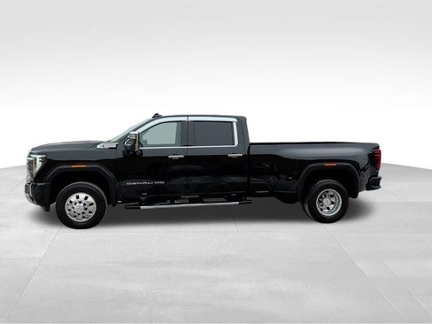 Used 2025 GMC Sierra 3500 Denali w/ Denali Reserve Package image 4