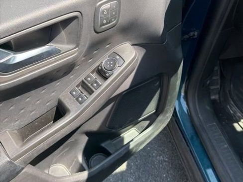 Used 2020 Ford Escape SEL image 10