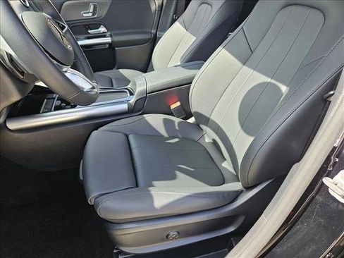 Used 2025 Mercedes-Benz GLA 250 image 15