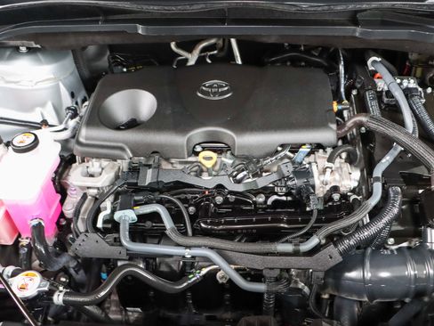 Used 2024 Toyota Sienna XSE w/ XSE Plus Package image 33