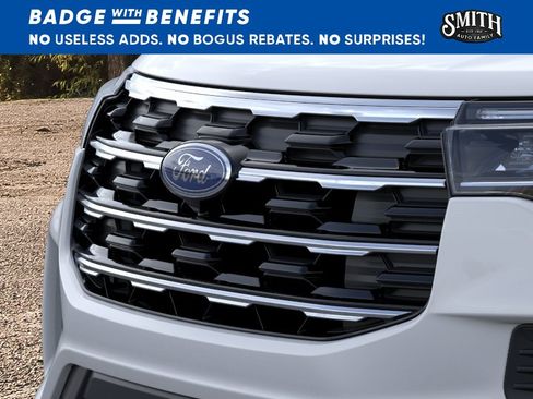 New 2026 Ford Explorer Active RWD image 18