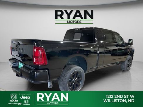 New 2026 RAM 2500 Laramie AWD/4WD image 3