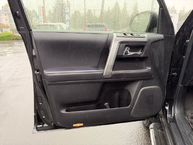 Used 2022 Toyota 4Runner SR5 Premium w/ Moonroof Package AWD/4WD image 26