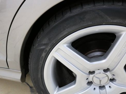 Used 2009 Mercedes-Benz S 550 image 30