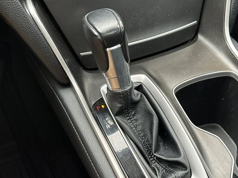 Used 2018 Honda Accord Touring image 33