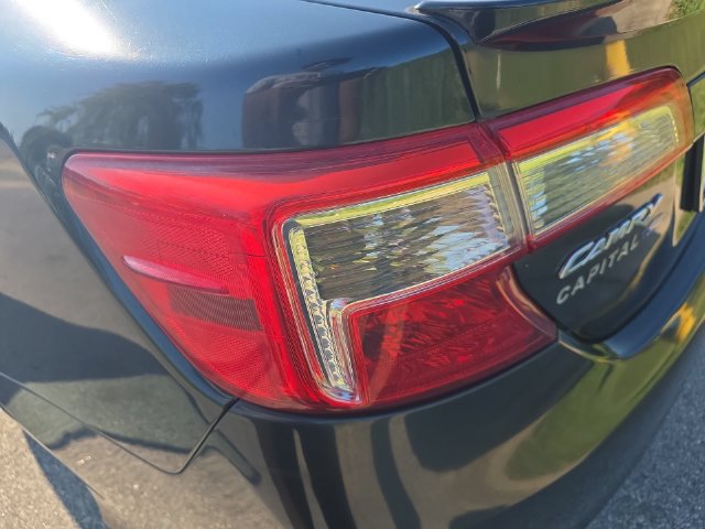 Used 2013 Toyota Camry SE FWD image 32