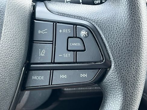 Certified 2025 Toyota Sienna LE AWD/4WD image 26