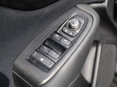 Used 2025 Subaru Outback Premium AWD/4WD image 17