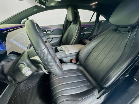 Used 2022 Mercedes-Benz EQS 580 4MATIC Sedan image 20