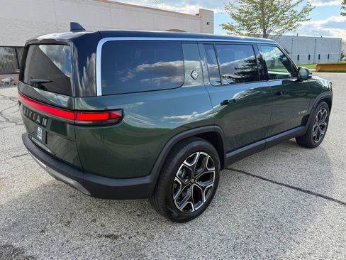 Used 2024 Rivian R1S Adventure AWD/4WD image 5