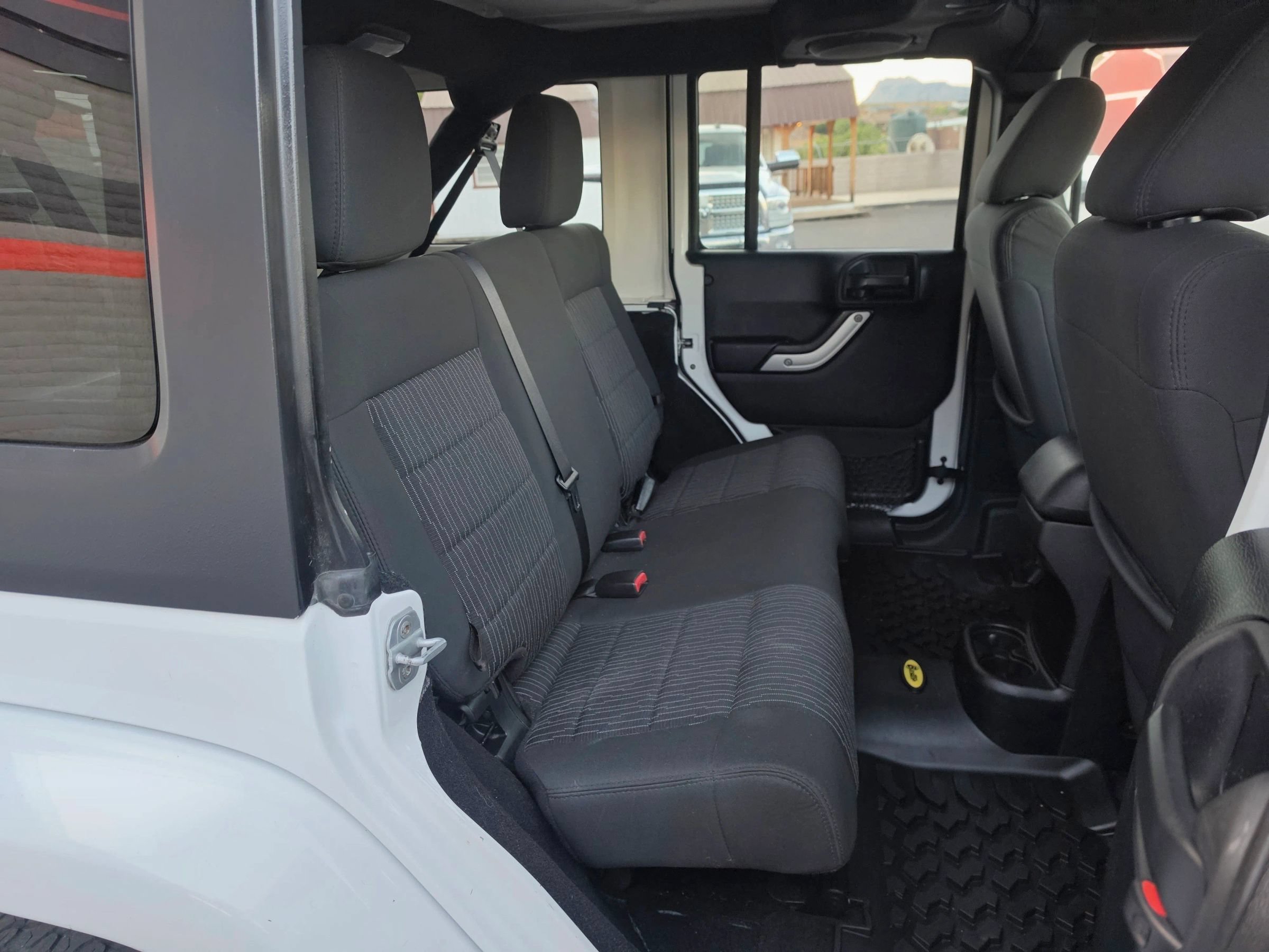 Used 2012 Jeep Wrangler Unlimited Sahara w/ Dual Top Group AWD/4WD image 31