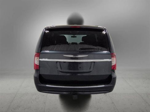 Used 2013 Chrysler Town & Country Touring w/ Trailer Tow Group image 7
