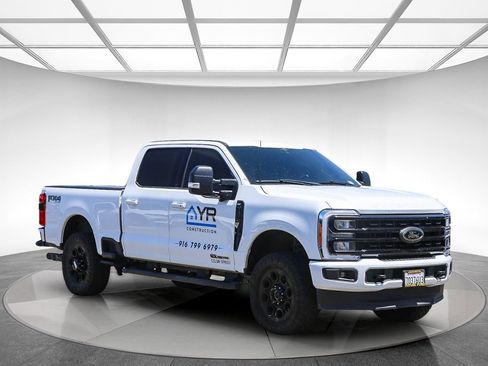 Used 2023 Ford F250 XLT w/ Black Appearance Package AWD/4WD image 4