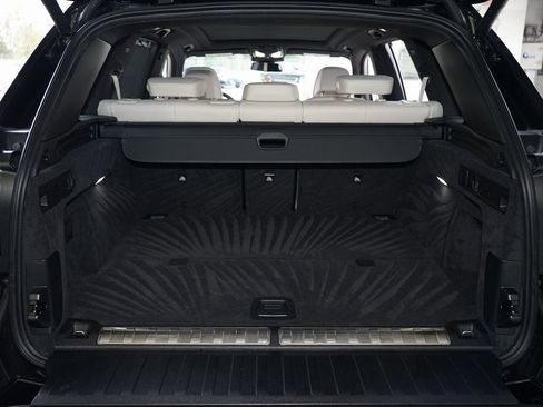 Used 2025 BMW X5 xDrive50e w/ Executive Package image 33