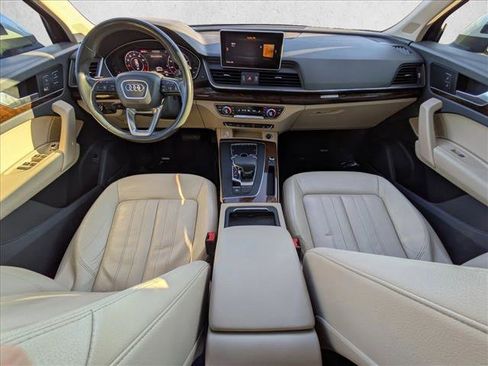 Used 2018 Audi Q5 2.0T Premium Plus w/ Premium Plus Package image 23