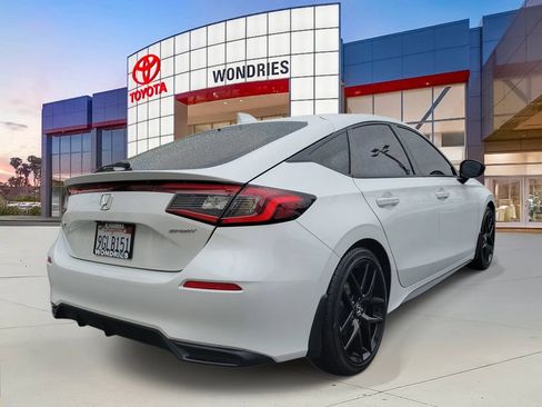 Used 2023 Honda Civic Sport image 4