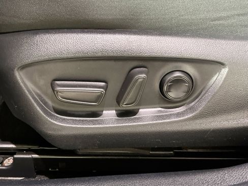 Used 2022 Toyota Camry LE image 23