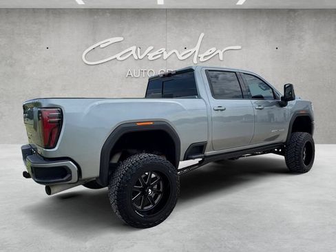 Used 2024 GMC Sierra 2500 AT4 w/ AT4 Premium Plus Package AWD/4WD image 16