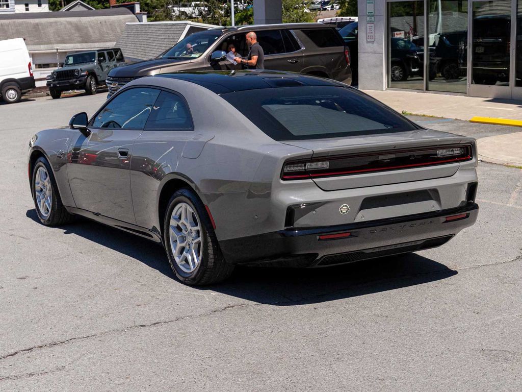 Used 2025 Dodge Charger Daytona R/T w/ Quick Order Package 25M R/T AWD/4WD image 6