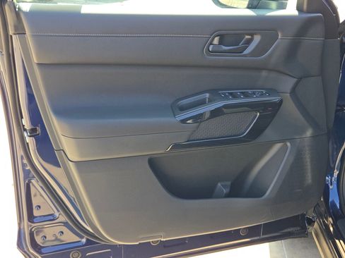 New 2026 Nissan Pathfinder SV image 11