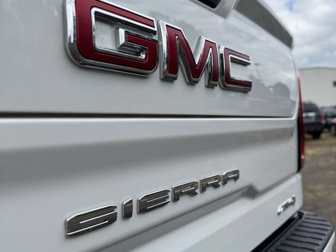 Used 2022 GMC Sierra 1500 AT4 w/ AT4 Premium Package AWD/4WD image 50