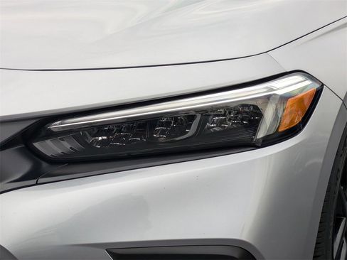 Used 2024 Honda Civic Sport image 7