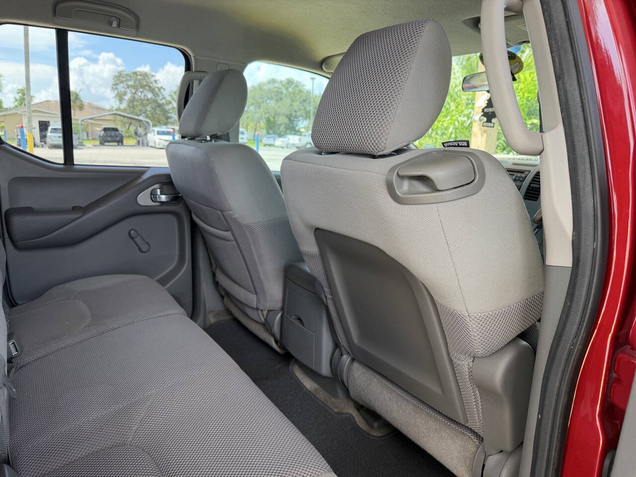 Used 2011 Nissan Frontier S RWD image 18