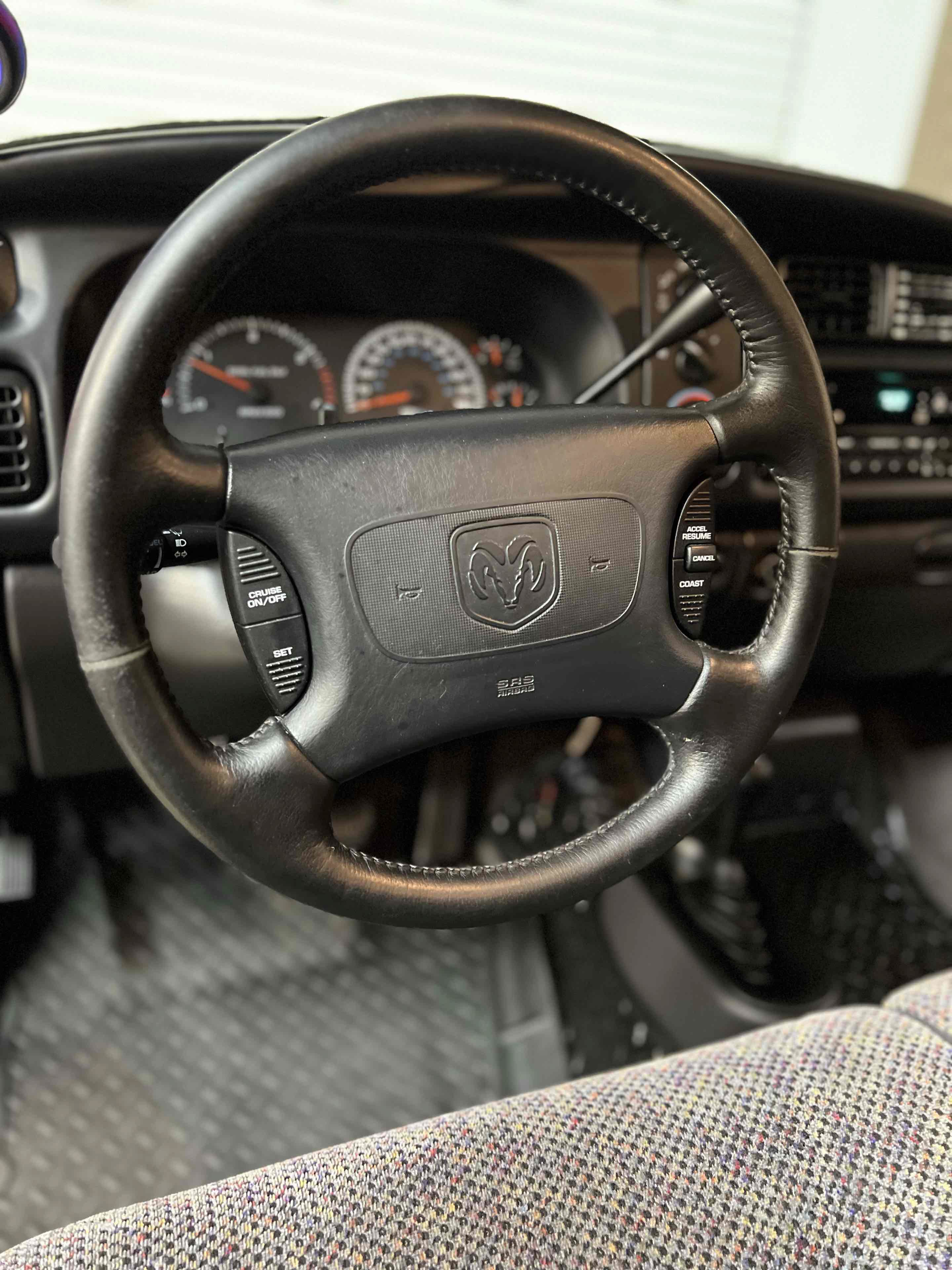 Used 1998 Dodge Ram 2500 Truck 4x4 Quad Cab image 29