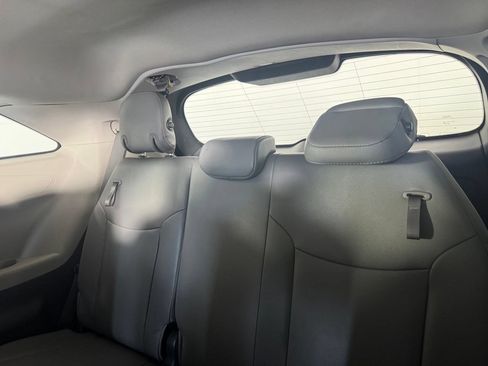 Used 2023 Toyota Sienna XLE FWD image 12