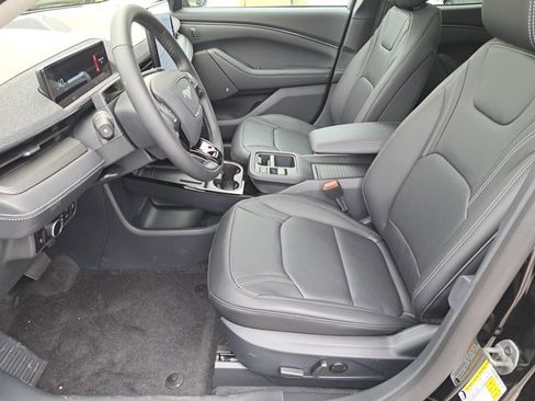 New 2025 Ford Mustang Mach-E Premium image 19