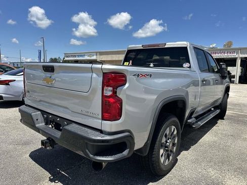 Used 2022 Chevrolet Silverado 2500 Custom w/ Custom Value Package AWD/4WD image 16