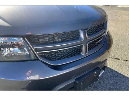 Used 2019 Dodge Journey GT image 28