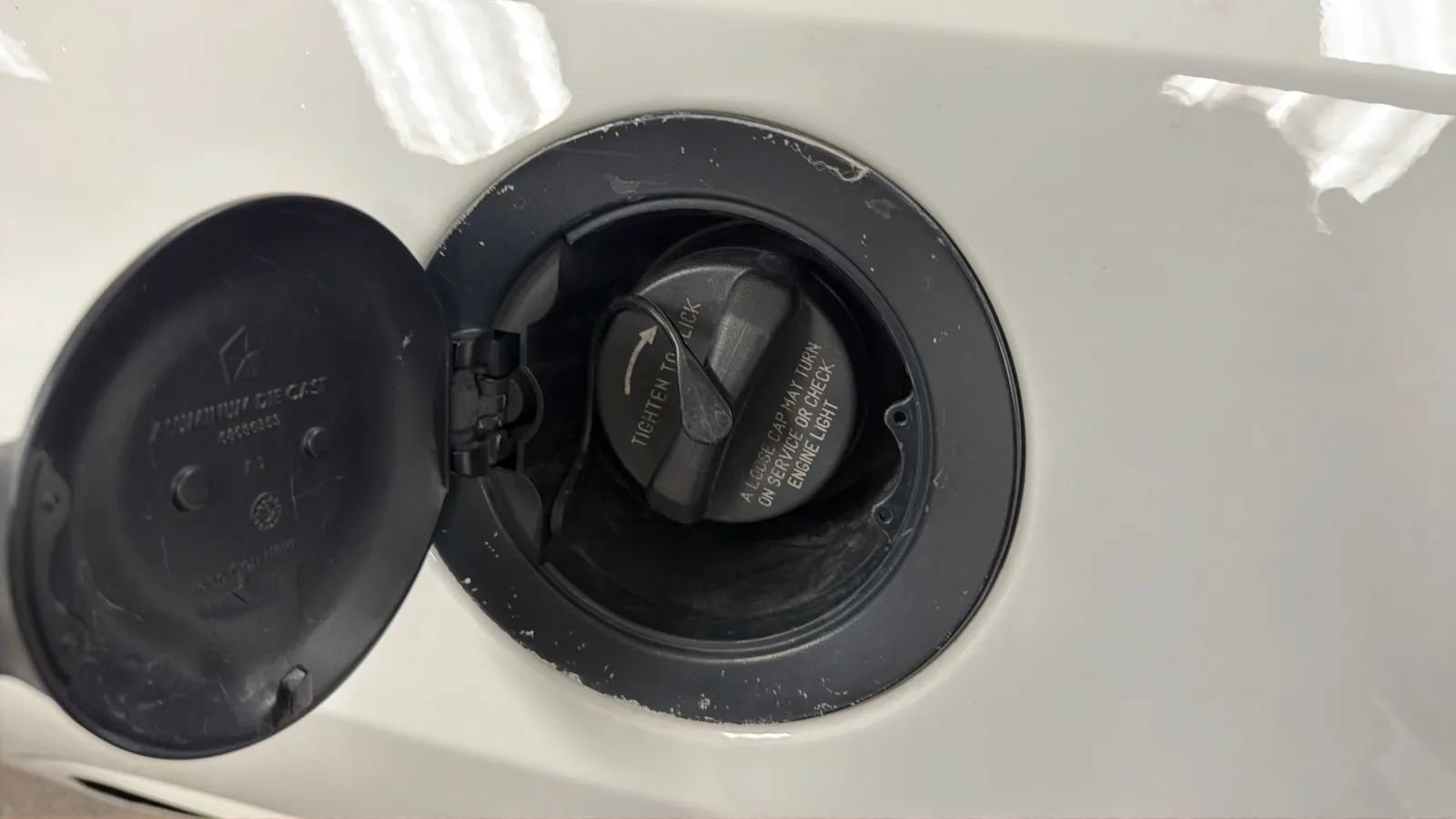 Used 2020 Dodge Challenger SXT RWD image 30