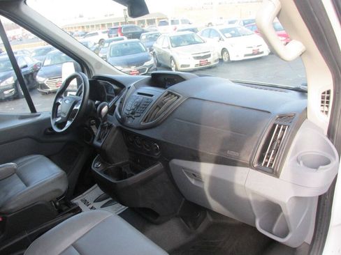 Used 2018 Ford Transit 250 148 Medium Roof RWD image 18