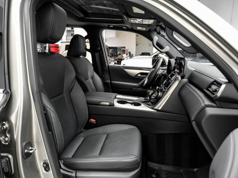 Used 2024 Lexus LX 600 F Sport AWD/4WD image 36
