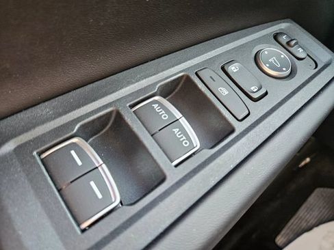 Used 2023 Honda Accord EX-L image 40