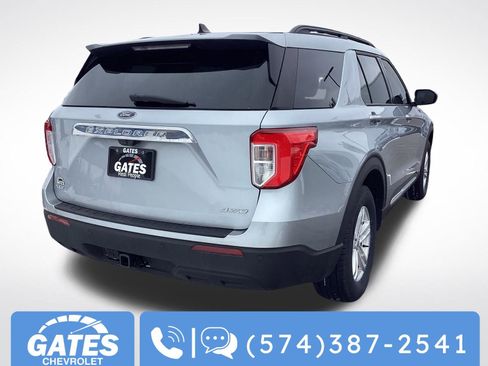 Used 2023 Ford Explorer XLT w/ Class IV Trailer Tow Package image 8