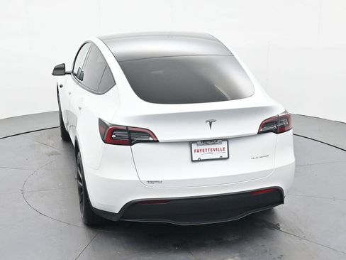 Used 2023 Tesla Model Y Long Range AWD/4WD image 22