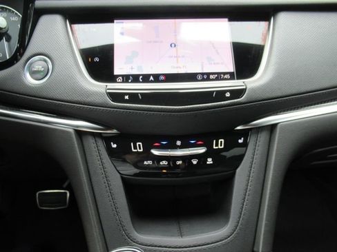 Used 2024 Cadillac XT5 Sportv w/ LPO, Floor Liner Package AWD/4WD image 28