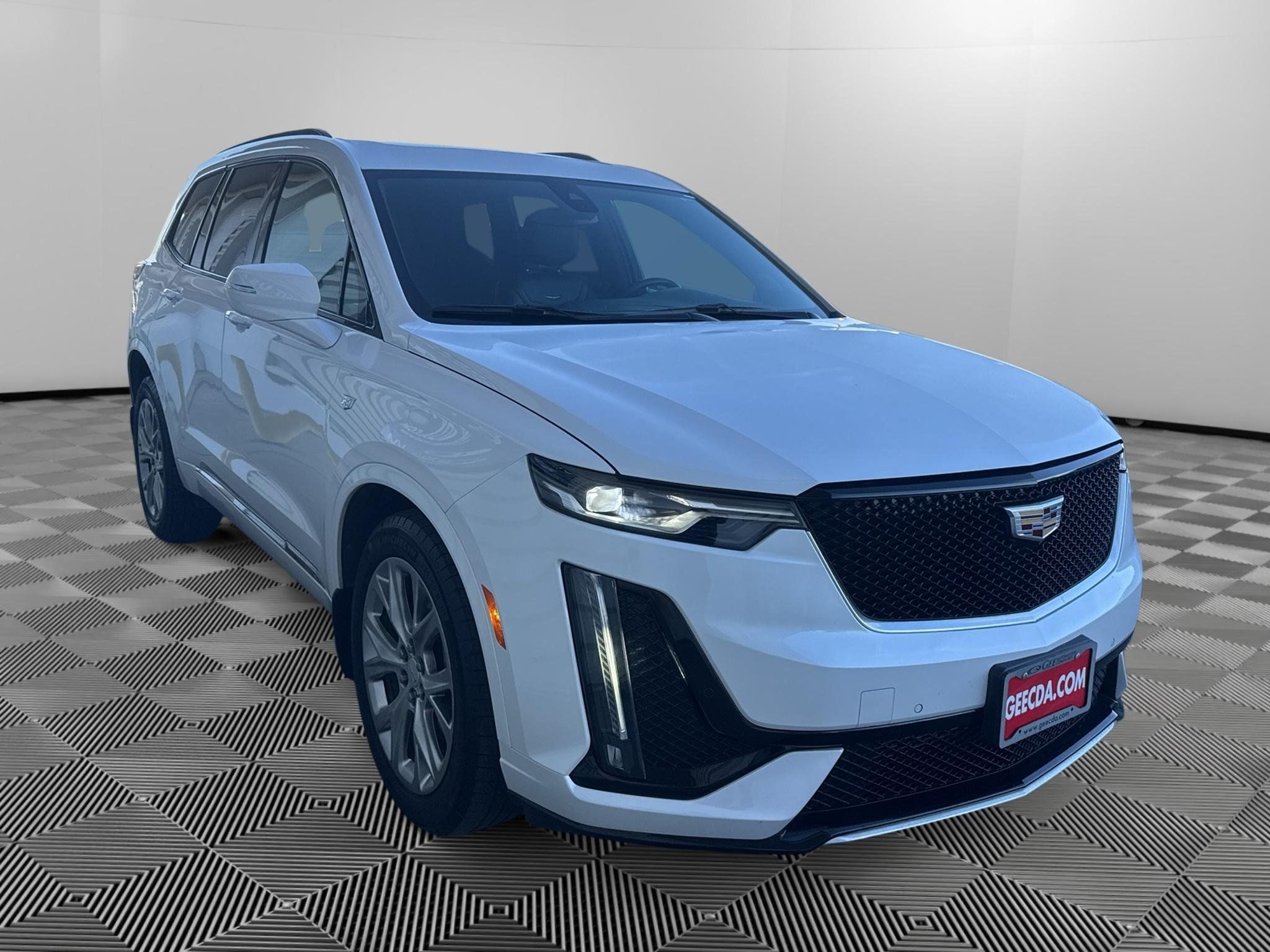 Used 2020 Cadillac XT6 Sport AWD/4WD image 3