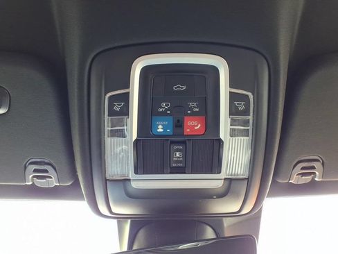 Used 2023 RAM 1500 Laramie AWD/4WD image 29