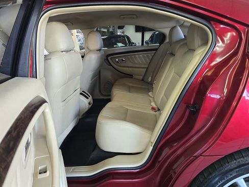 Used 2013 Ford Taurus Limited image 11