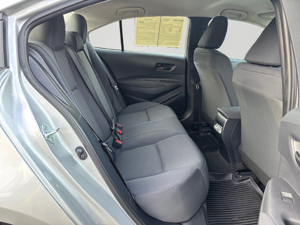 Used 2024 Toyota Corolla LE FWD image 13