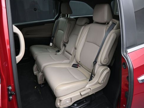 Certified 2023 Honda Odyssey EX-L image 23