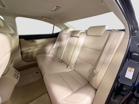 Used 2015 Lexus ES 350 w/ Luxury Package image 24