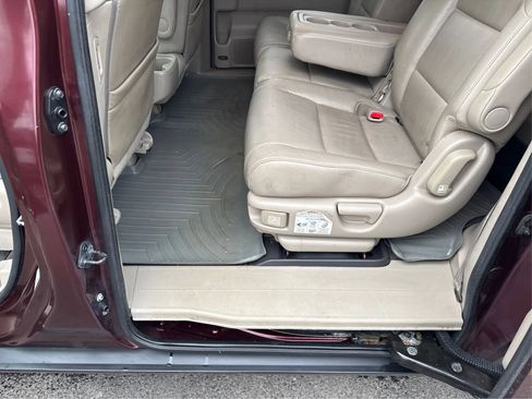 Used 2012 Honda Odyssey EX-L image 11